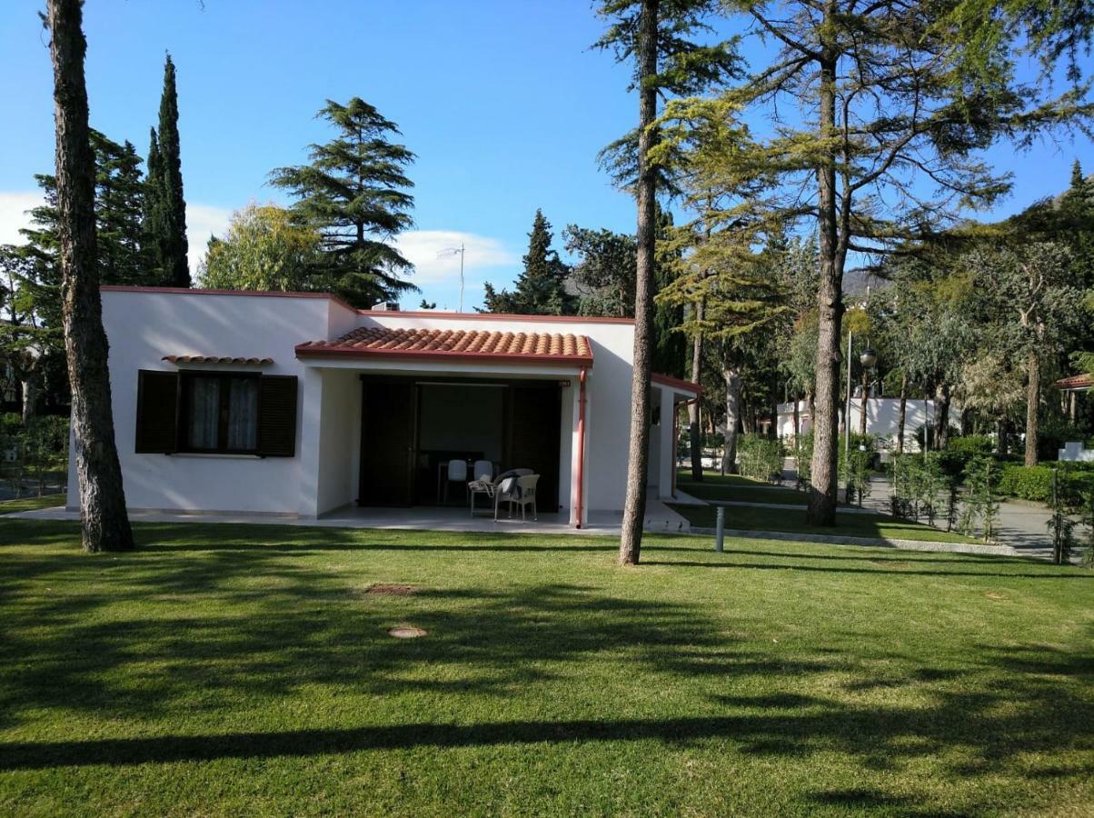 Villaggio Turistico La Mantinera - Appartamenti De Luxe Praia a Mare Exterior photo